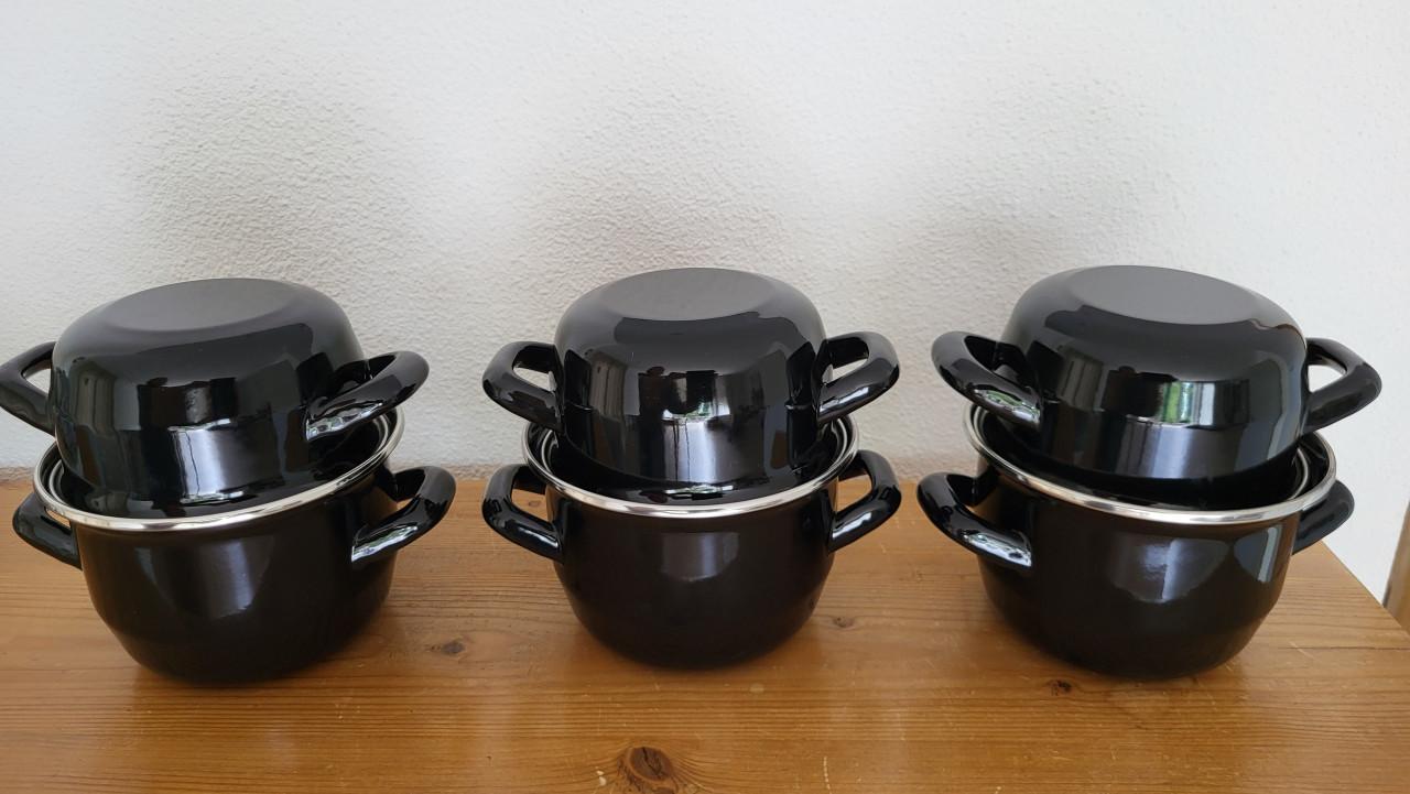 Set v 3 kleine mosselpannetjes dia 13,5 cm - NIEUW