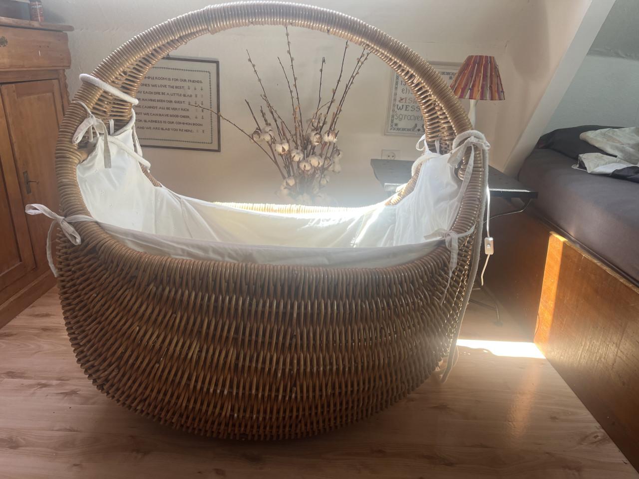 Romantische rotan wieg