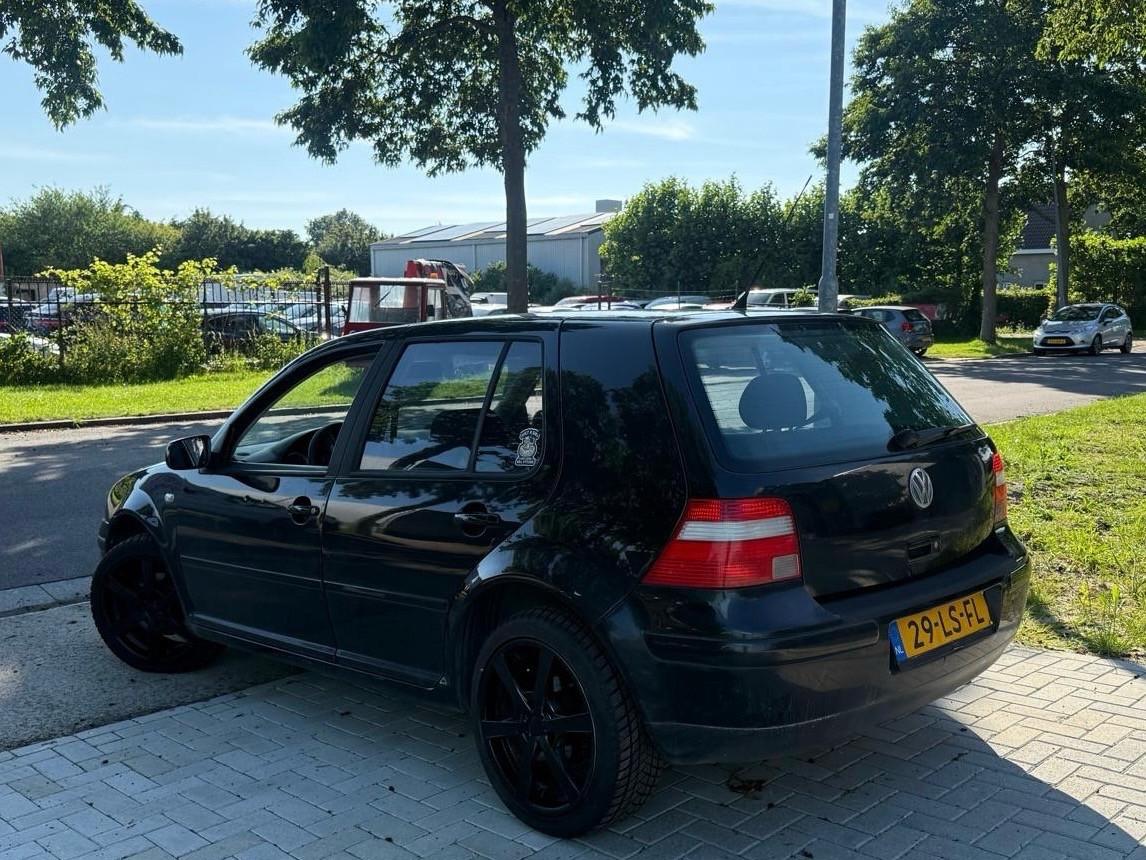 Volkswagen Golf 1.6-16V FSI Ocean Jaar apk