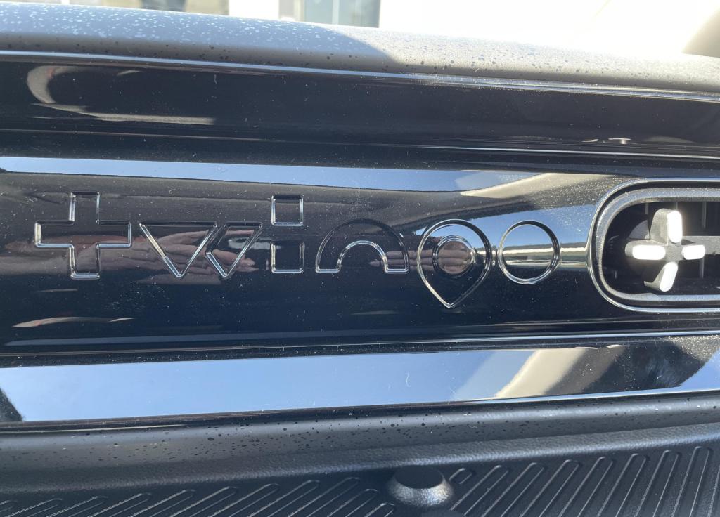 Renault Twingo urban range techno 27.5 kwh - demo / 18" lm velgen
