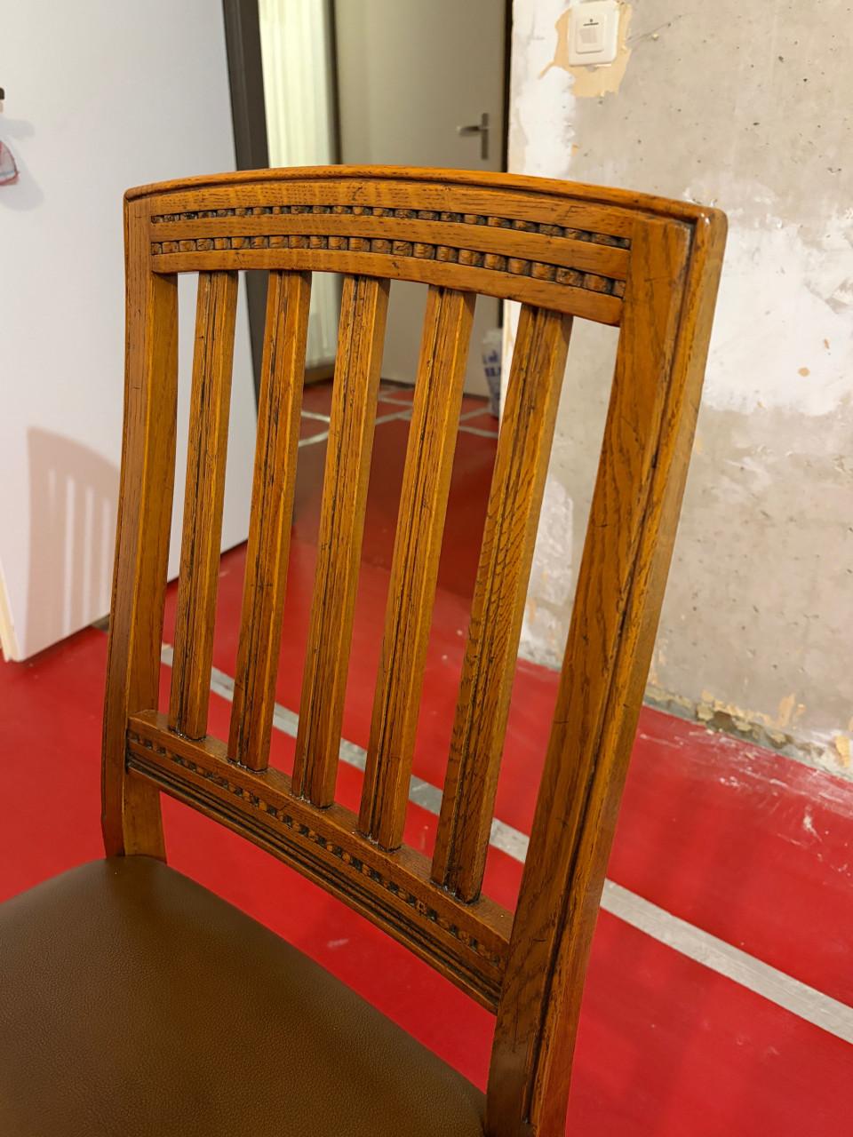 Massief houten eettafel klassiek 4 stoelen/zeer goede staat