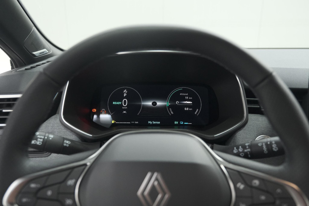 Renault Clio 1.6 e-tech full hybrid 145 techno | 360 camera | bose audio | 
