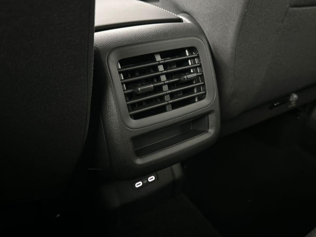 Volkswagen T-roc 1.5 etsi limited edition