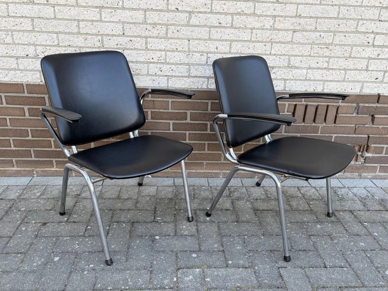 2 vintage Gispen fauteuils gebroeders de Wit SET