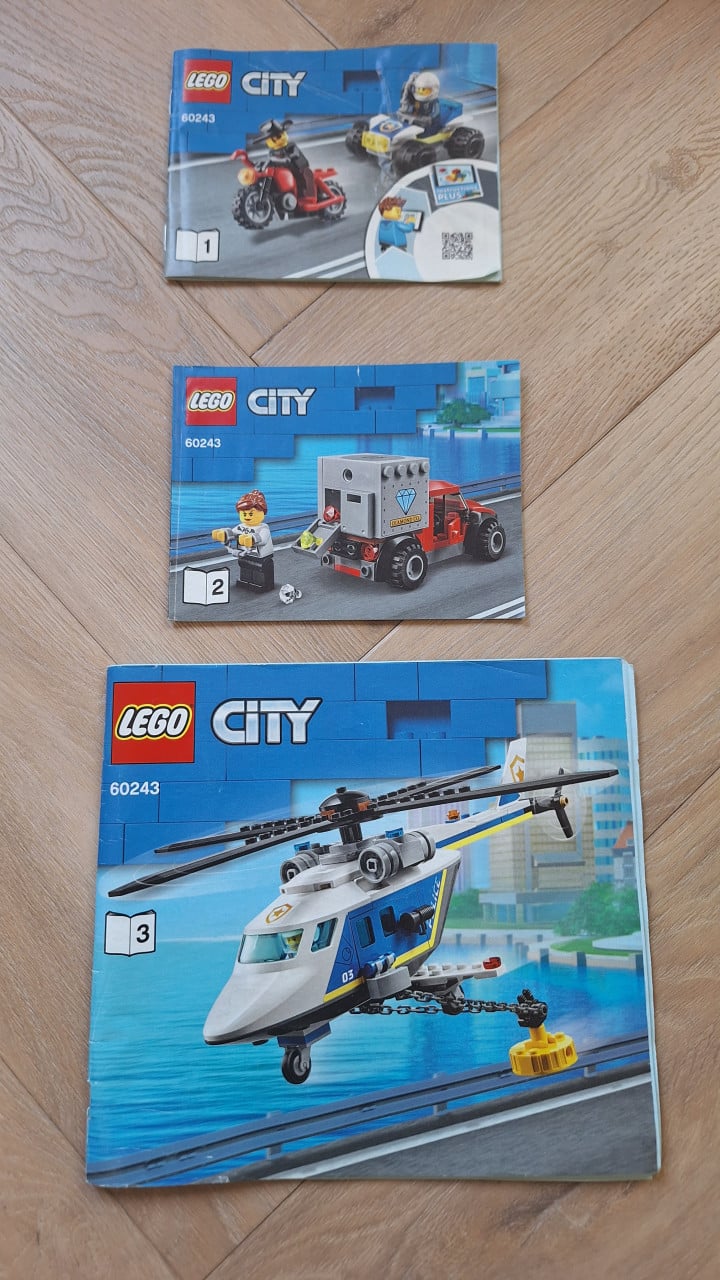 Lego city Helikopter achtervolging (60243)