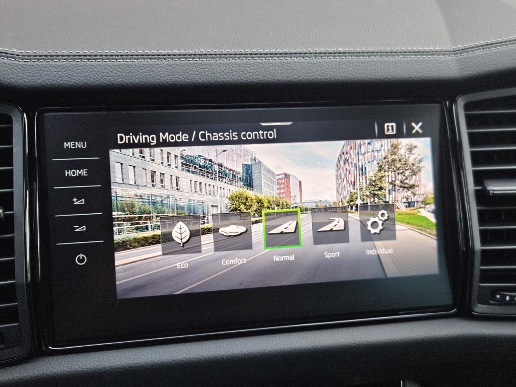 Skoda Kodiaq 1.5 tsi sportline business | stoel koeling/verw. | pano | rijk