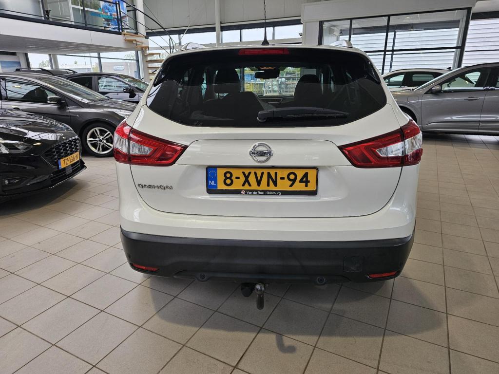 Nissan Qashqai 1.2 premier edition