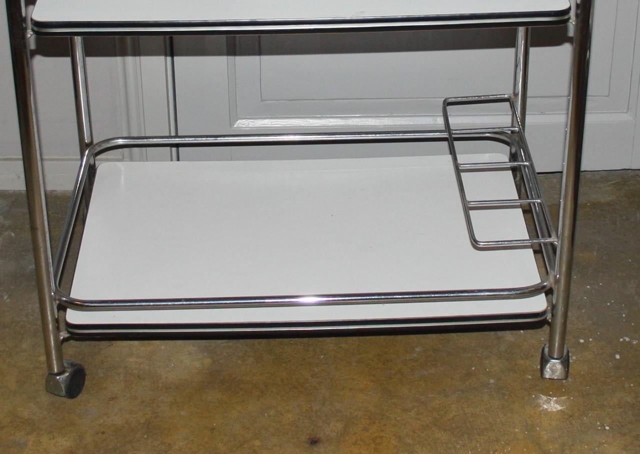 Vintage wit met chroom dranken tafeltje maten 71x46 Hoog 75cm Super mooi