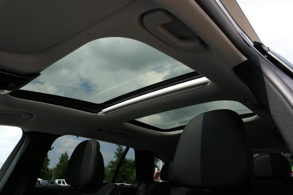 Mercedes-Benz C-Klasse estate 300 e amg line