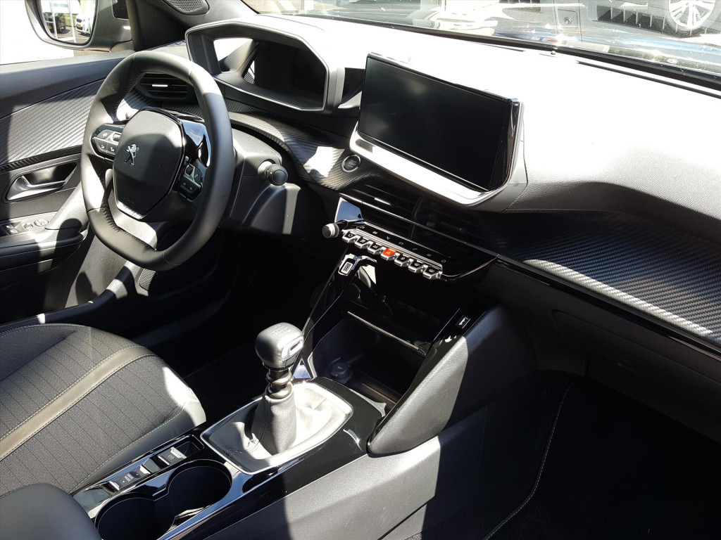Peugeot 2008 1.2 puretech 100pk allure pack navi | bluetooth | applecarplay