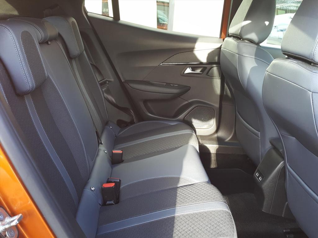 Peugeot 2008 allure 1.5 bluehdi 130pk automaat (eat8) apple carplay & andro