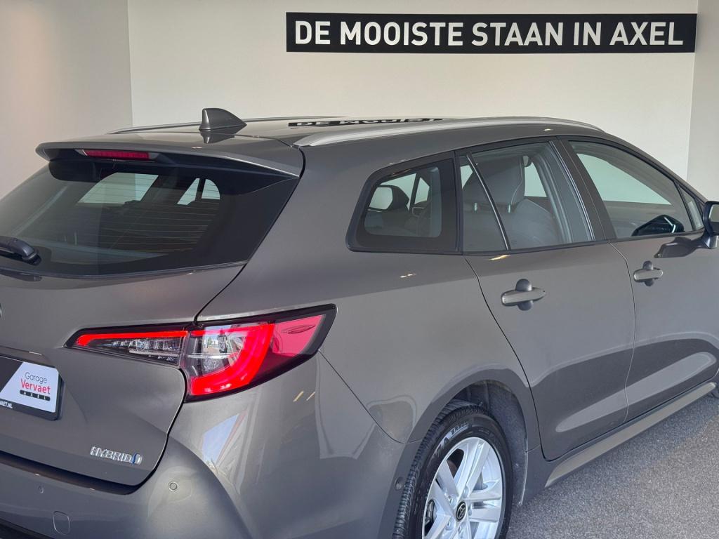 Toyota Corolla Touring Sports 1.8 hybrid business