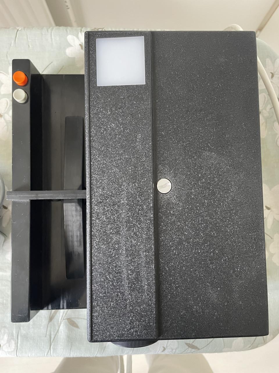 Vintage diaprojector