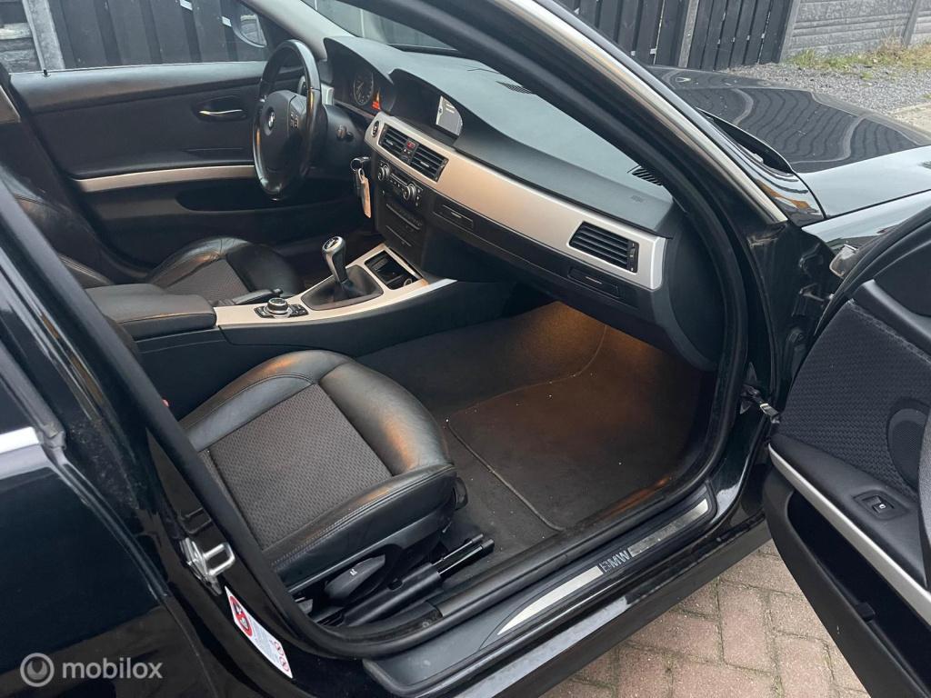 BMW 3-serie touring 318i business line