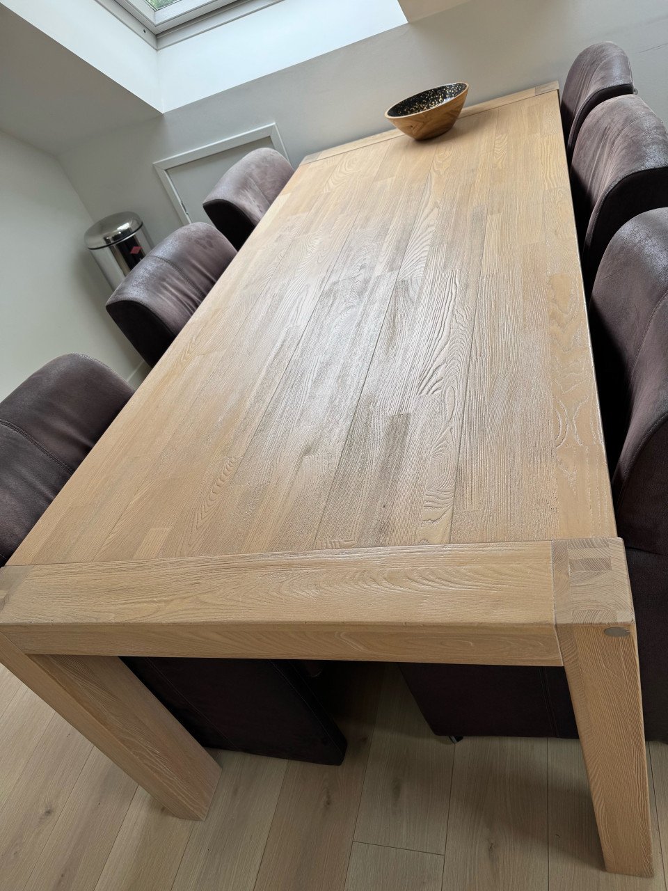 Tafel met 6 stoelen