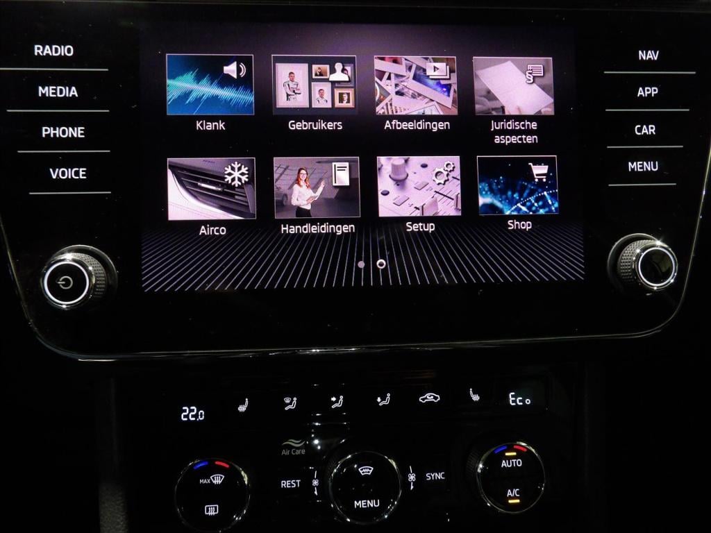 Skoda Superb combi 1.4 tsi phev 217pk dsg l&k