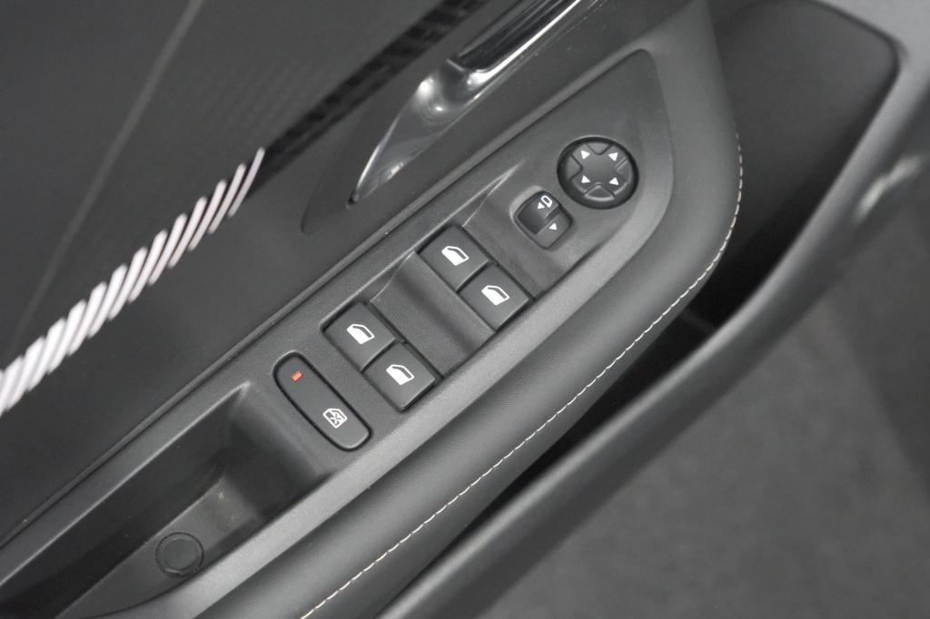 Peugeot 208 ev allure 50 kwh | 98,9% soh | 11 kw lader | navigatie | parkee
