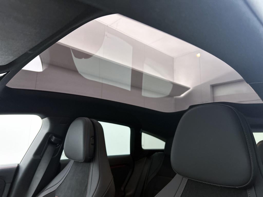 Mercedes-Benz Cla shooting brake 180 business solution amg | premium pakket