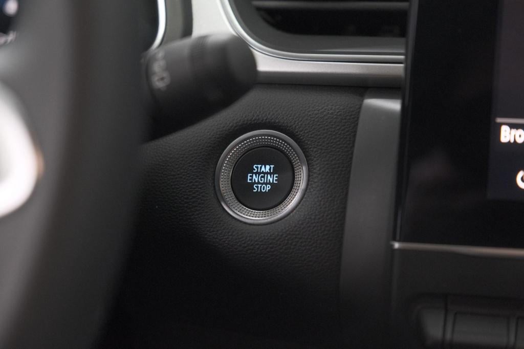 Renault Captur 1.6 e-tech full hybrid 145 techno | pack full screen | camer