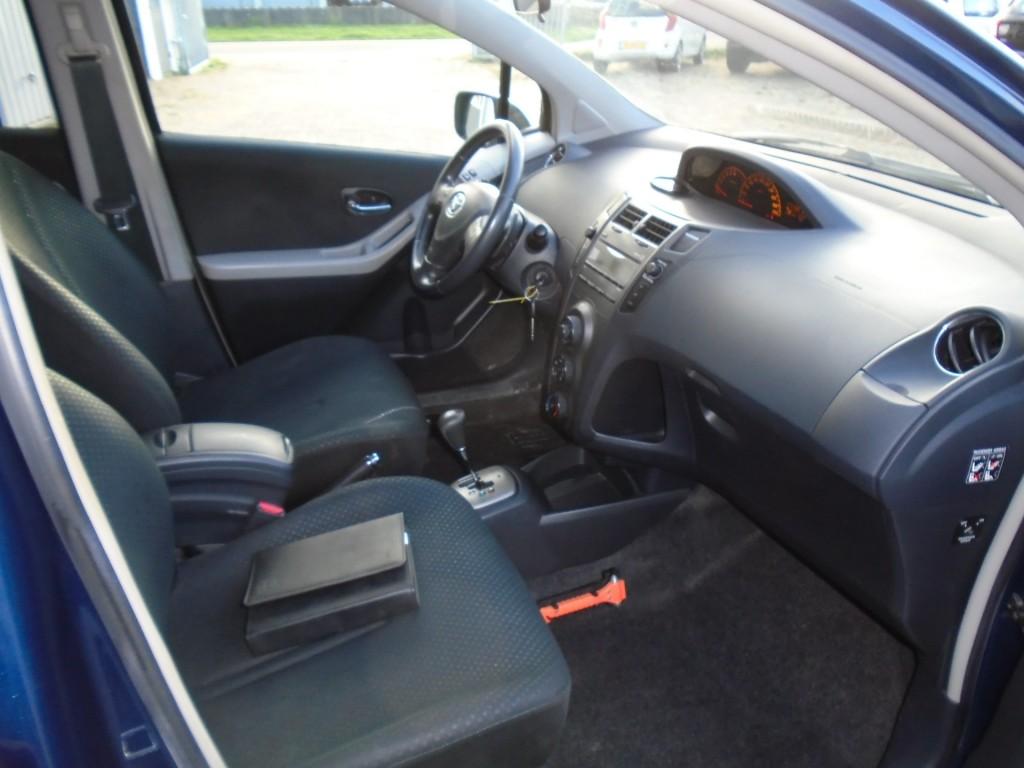 Toyota Yaris 1.3 vvti dynamic