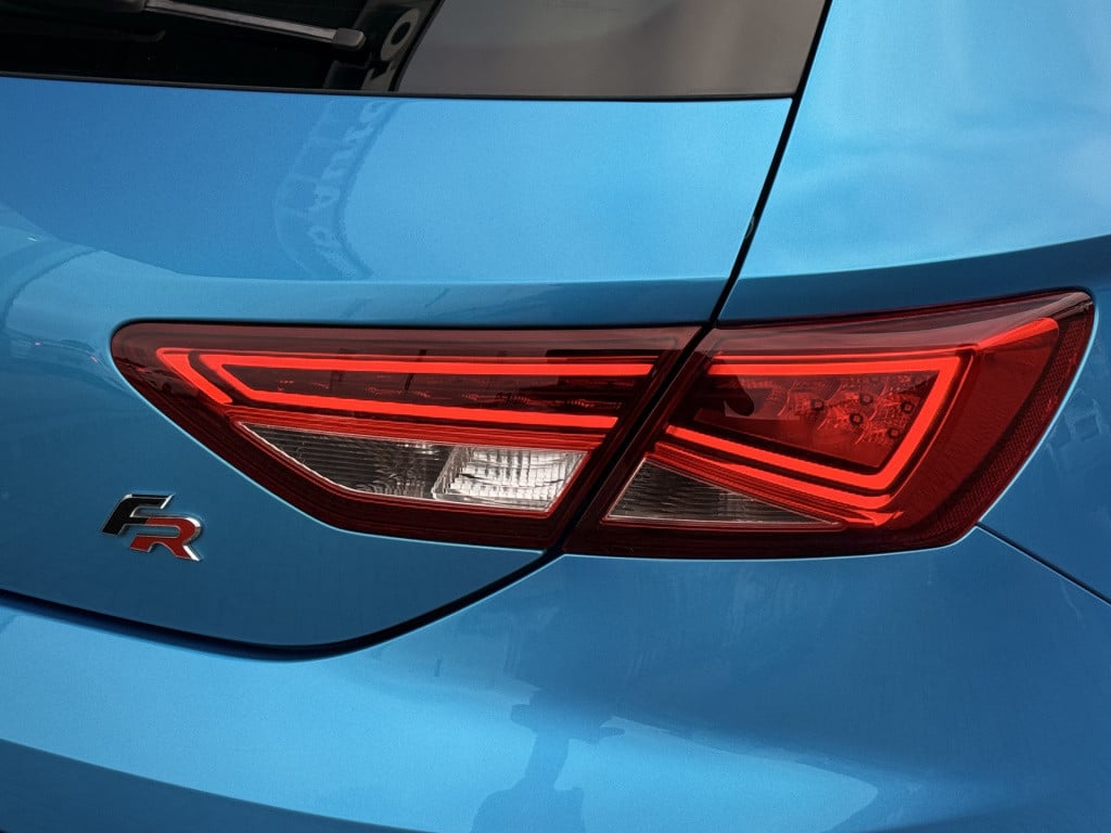 Seat Leon 2.0 tdi fr | led | navi | cruise | dab | stoelverwarming | blueto