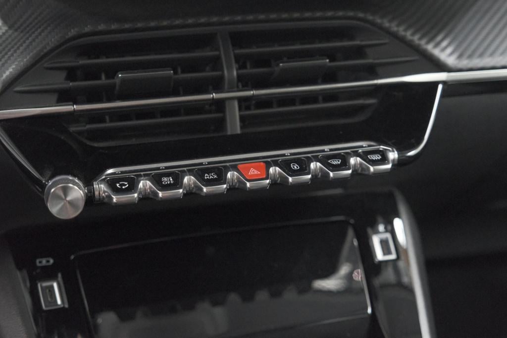 Peugeot 208 puretech 100 allure | navigatie | parkeersensoren | apple carpl