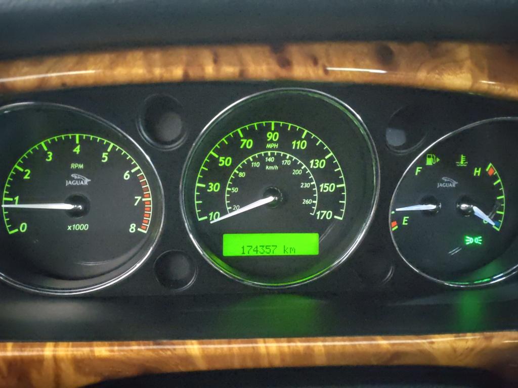 Jaguar Xj 4.2 v8 executive