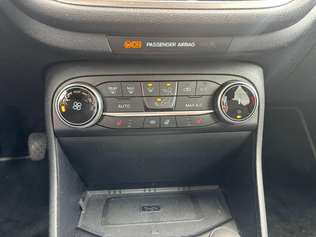 Ford Fiesta 1.0 ecoboost hybrid titanium x | winterpakket