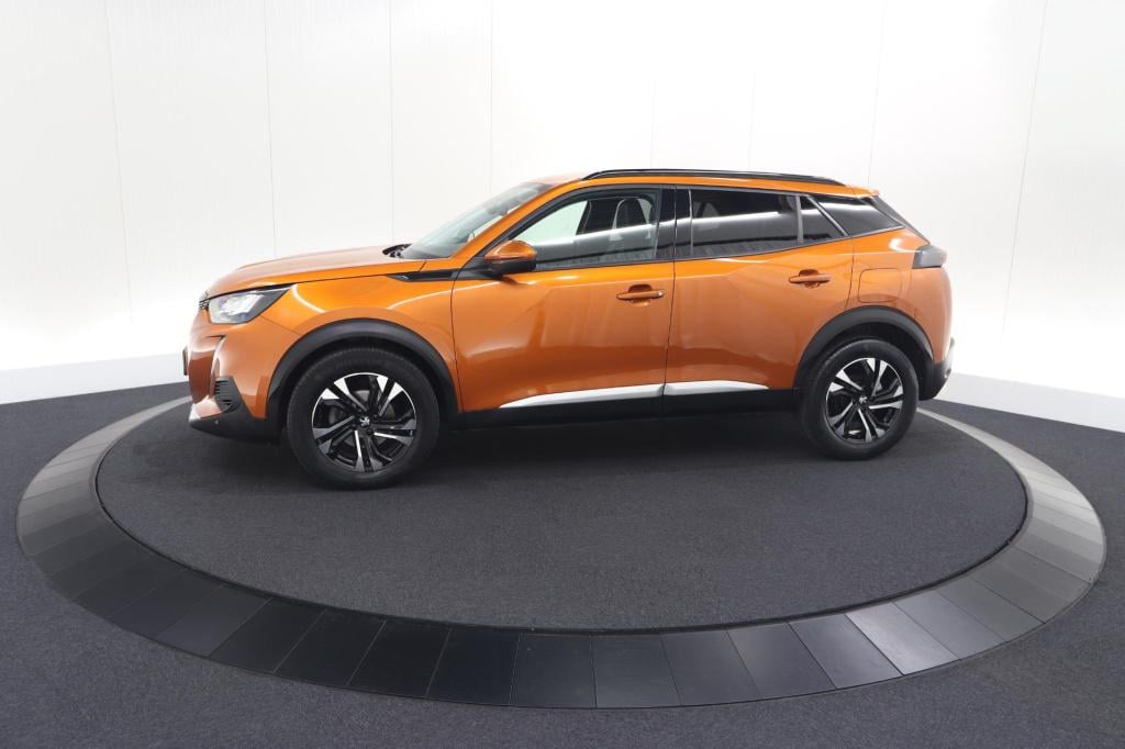 Peugeot 2008 puretech 130 allure pack | trekhaak | adaptieve cruise control