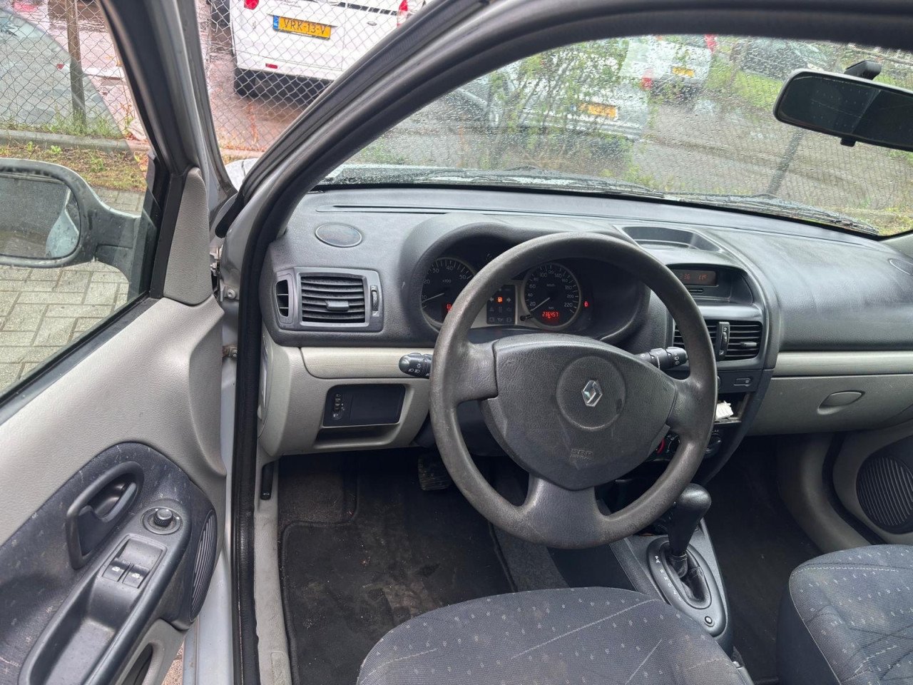 Renault Clio 1.4-16V Automaat