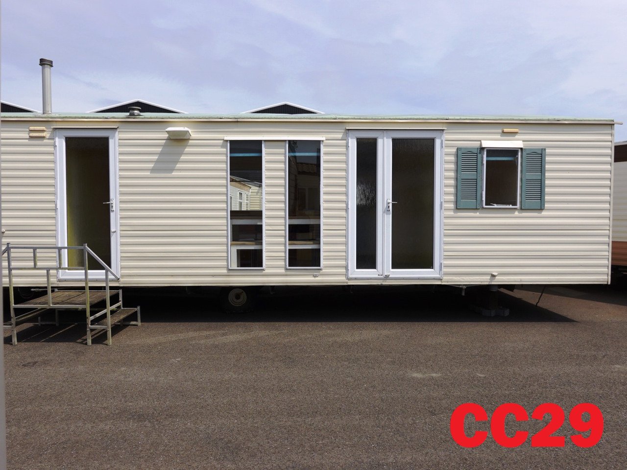 Diverse chalets met middenkamer tot 6 personen te koop