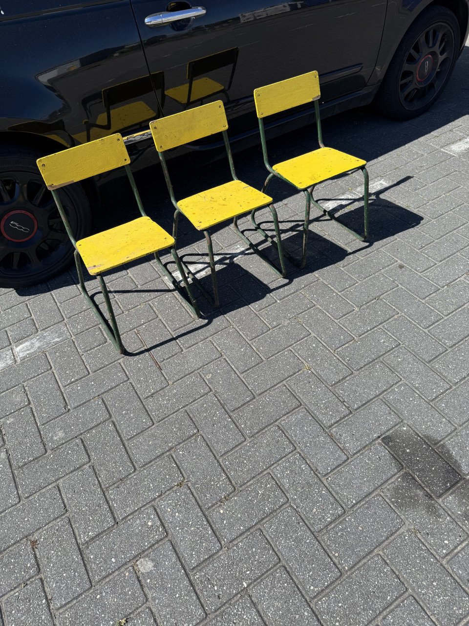 Brocante robuuste kinder schoolstoeltjes