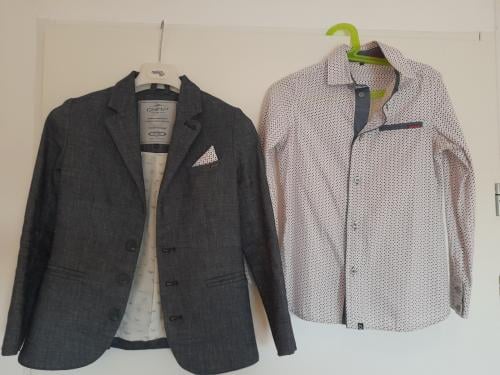 Colbertjasje maat 128 en stippelblouse maat 128 Gymp