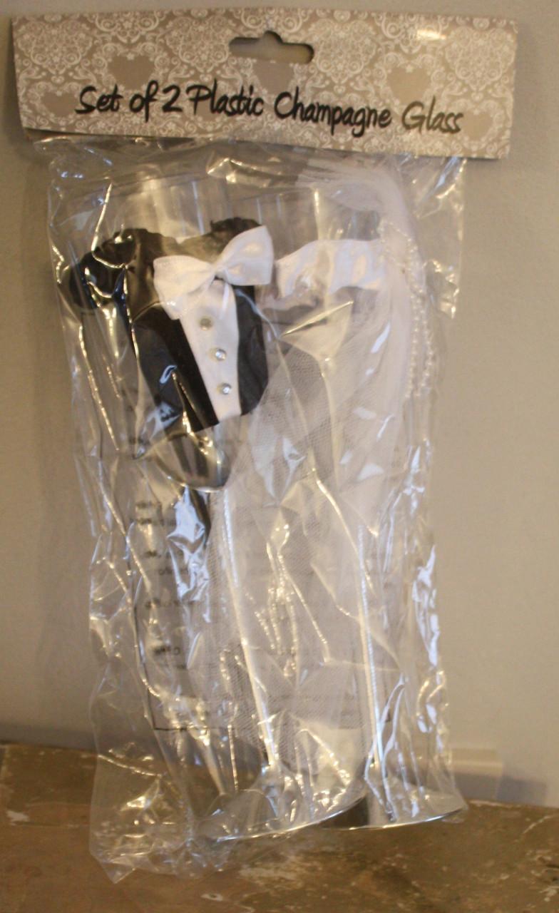 Nieuw in verpakking set van 2 plastik campange glazen huwelijk