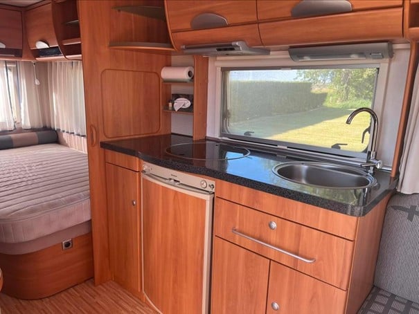 Hymer nova 465  caravan