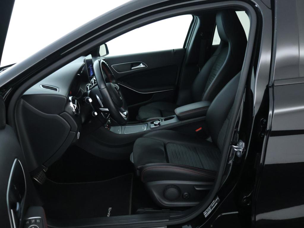 Mercedes-Benz Gla-klasse 180 business solution amg | cruise control | amg l