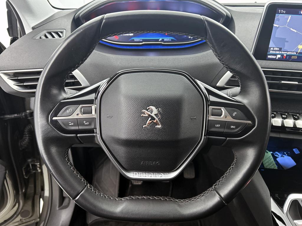 Peugeot 3008 130 pk allure | rijklaar | trekhaak | elektrische achterklep |