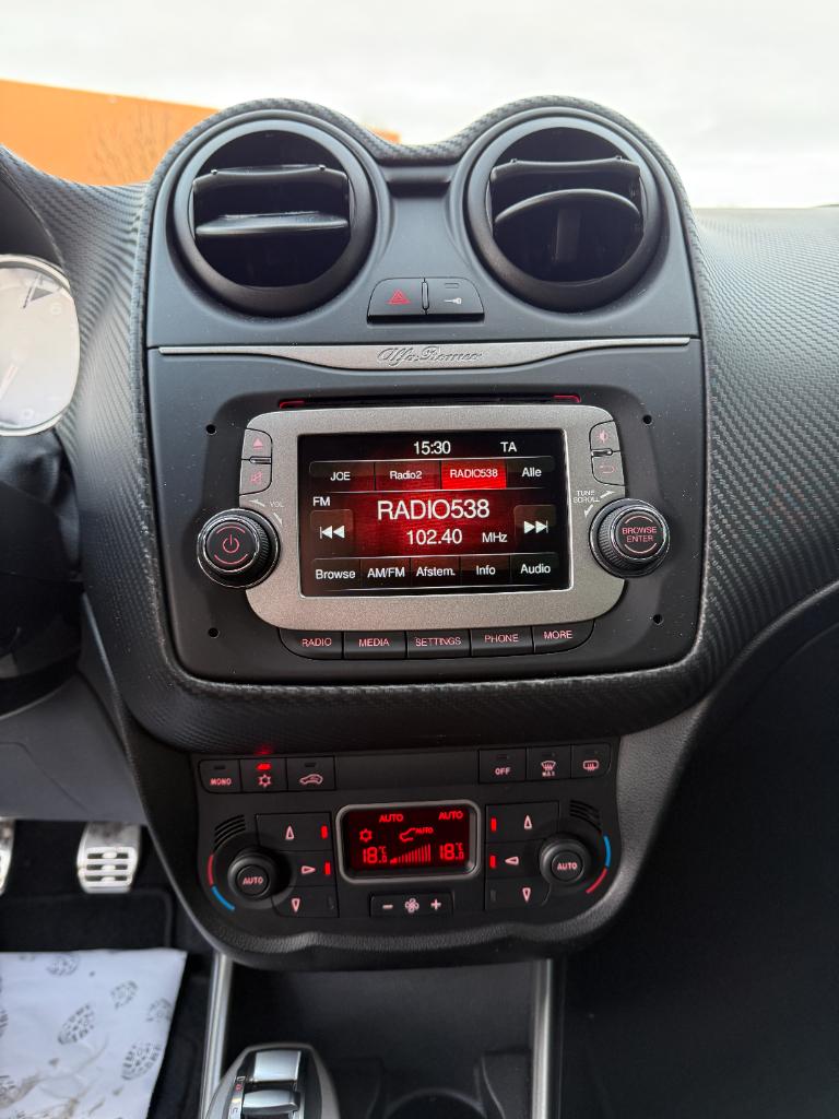 Alfa Romeo MiTo 1.4t - sbk - lage kmstand