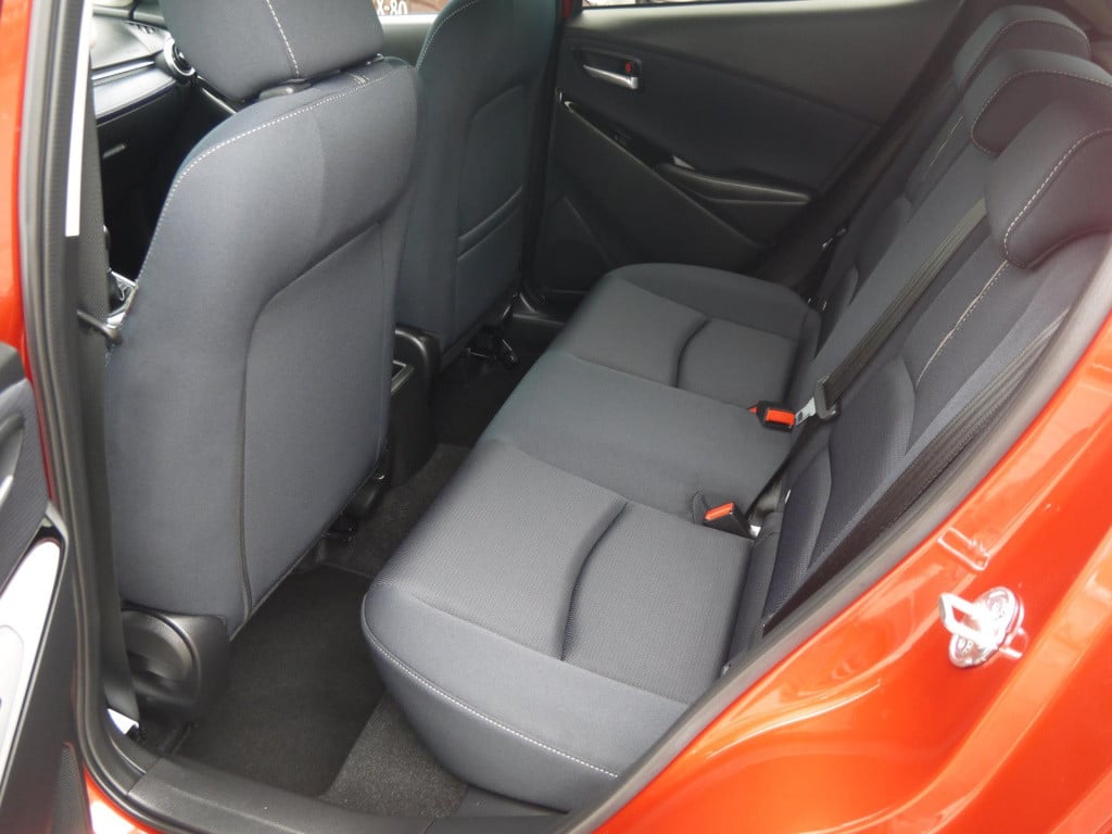 Mazda 2 1.5 skyactiv-g luxury i-activsense|rijklaar