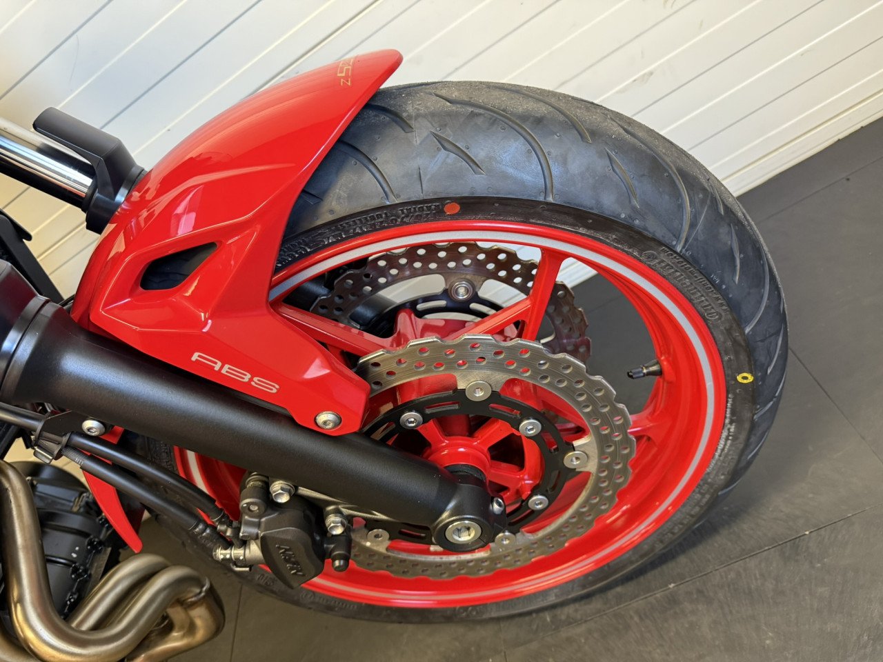 Zeer nette en jonge Kawasaki Z650 50th anniversary!