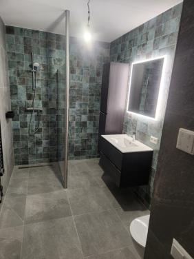 Tegelzetter nodig? Bel/app: 06 21937244 of Mail: jvbtegelzetter@gmail.com