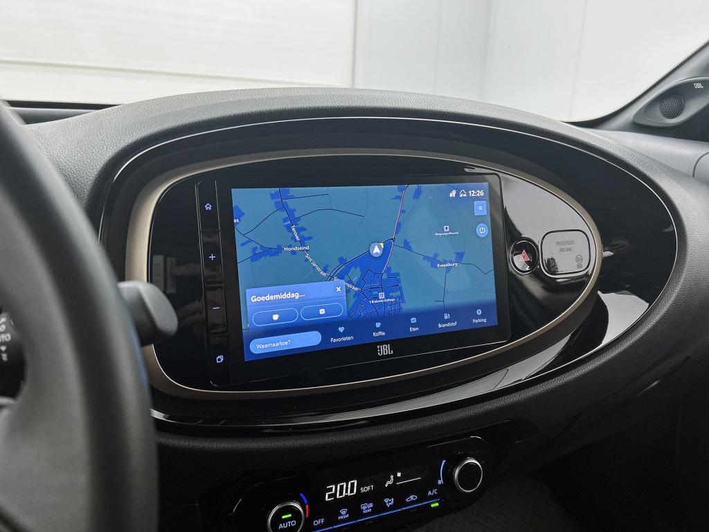 Toyota Aygo x 1.0 vvt-i s-cvt envy automaat | navigatie | jbl soundsystem |