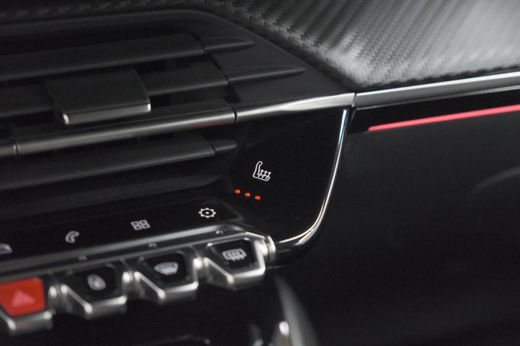 Peugeot 2008 puretech 130 gt | dodehoekdetectie | navigatie | apple carplay