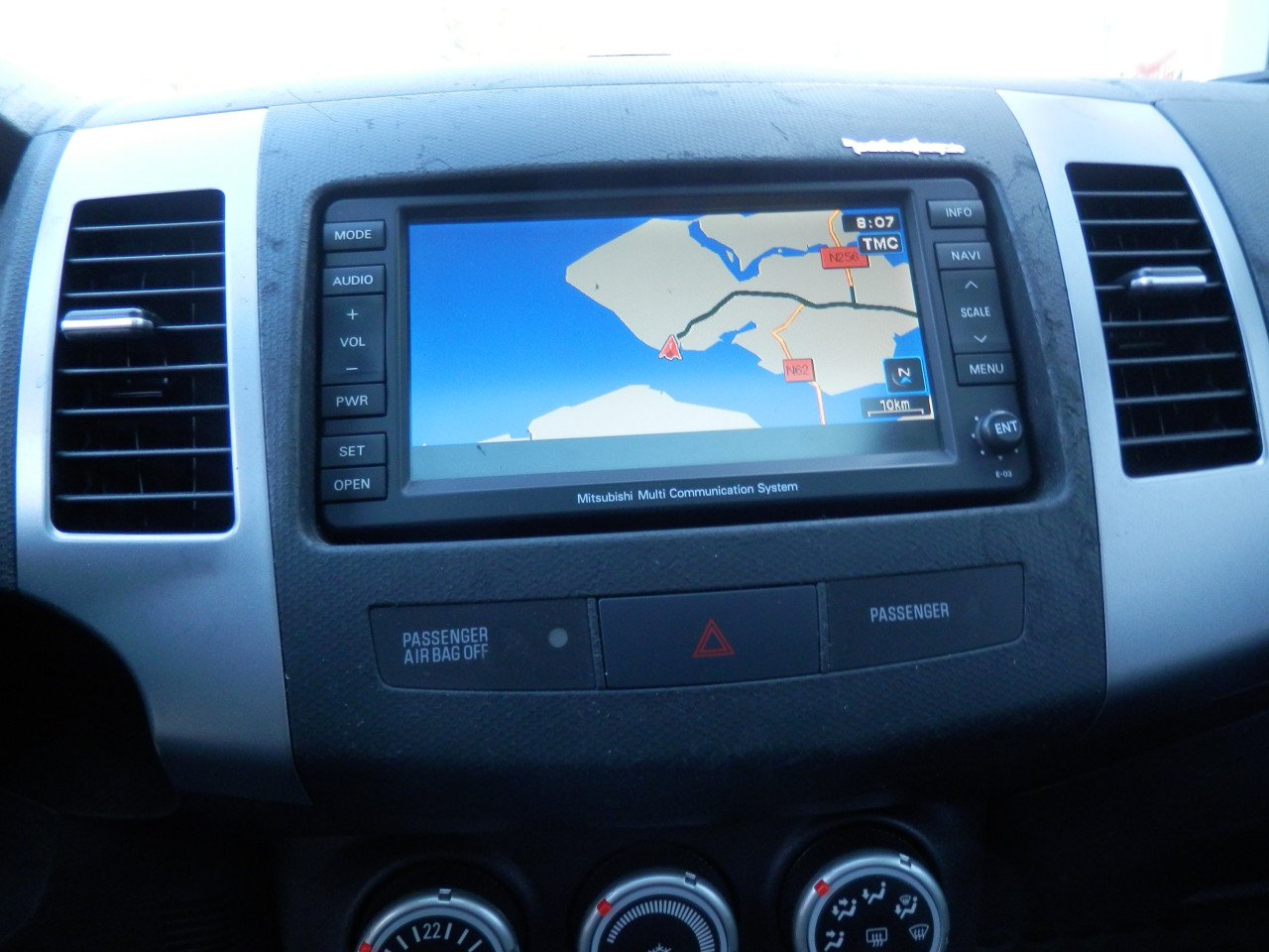 Auto Garant Biedt Aan: Mitsubishi Outlander 2.4 Instyle Automaat
