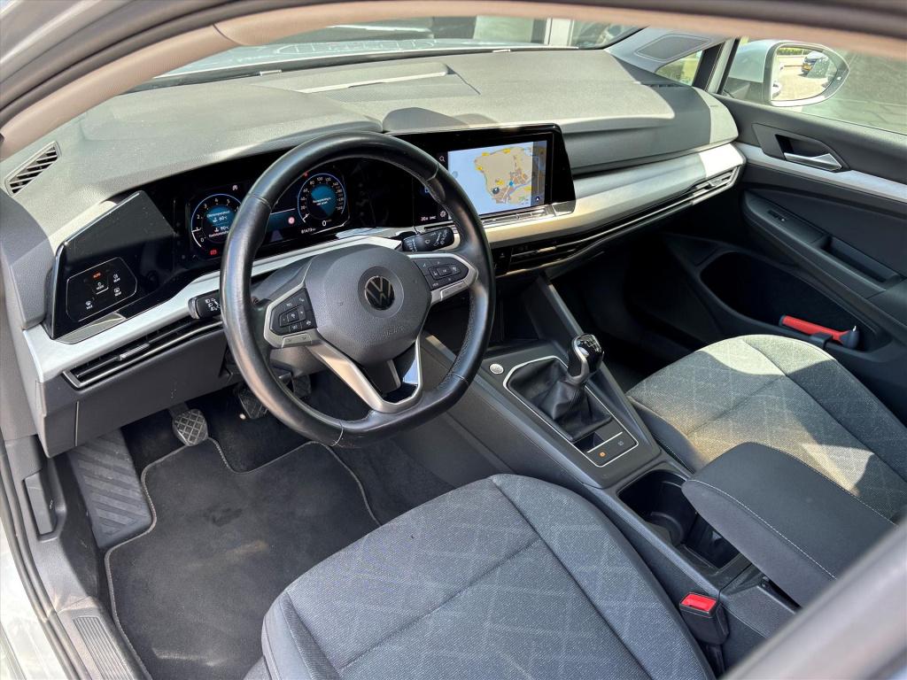 Volkswagen Golf 1.5 tsi 130pk life| navigatie |adapt cruise| led| rijklaarp