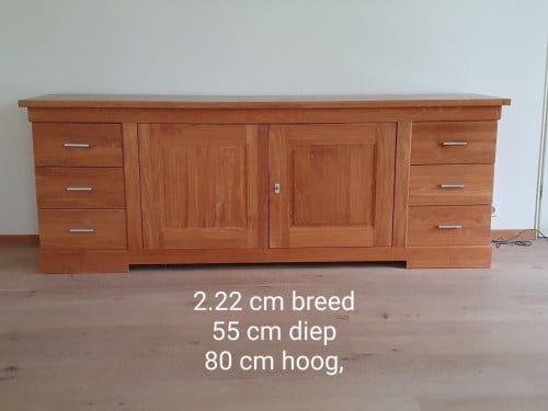 Eikenhoute dressoir