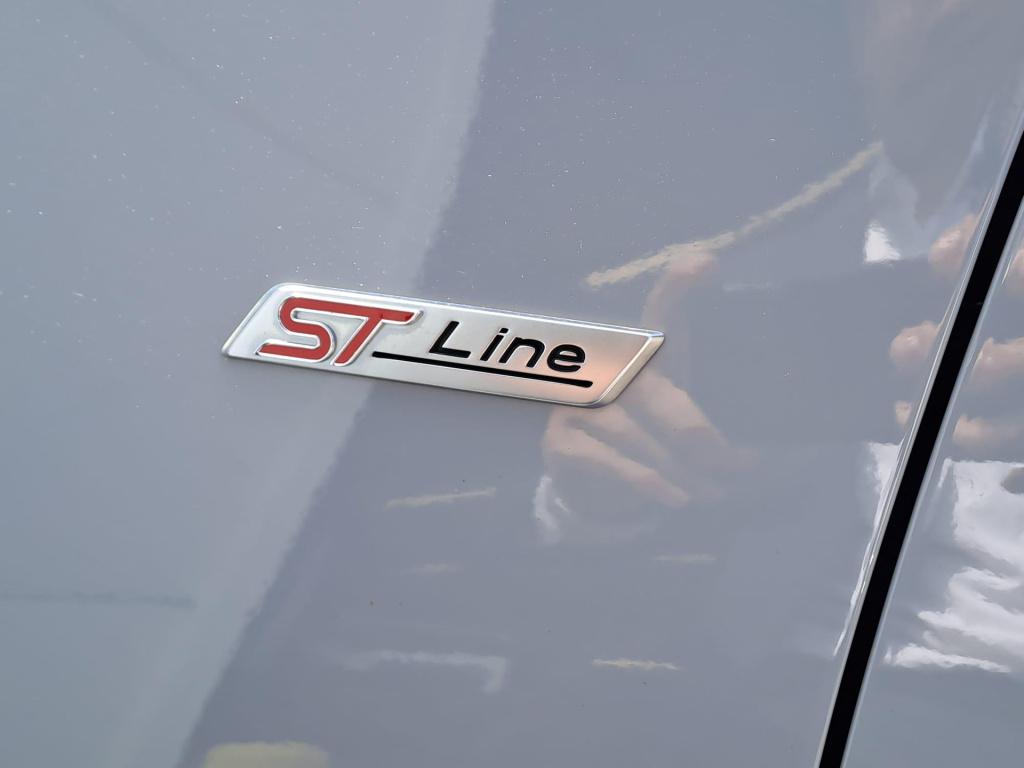 Ford Puma 1.0 ecoboost hybrid st-line