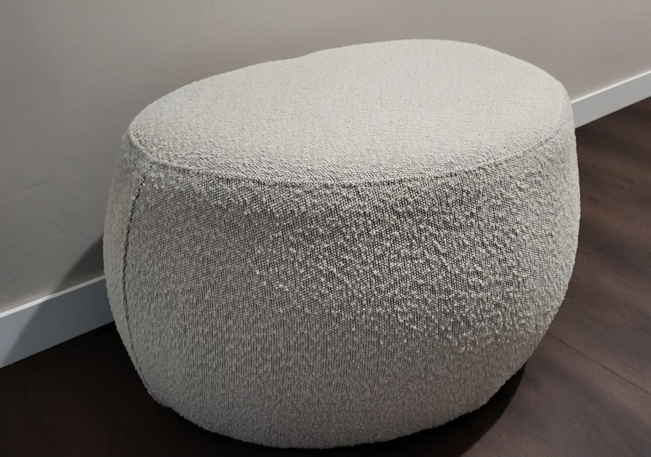 Mooie Poef Liby (bekend van TV wonen) - 70x48x35 cm