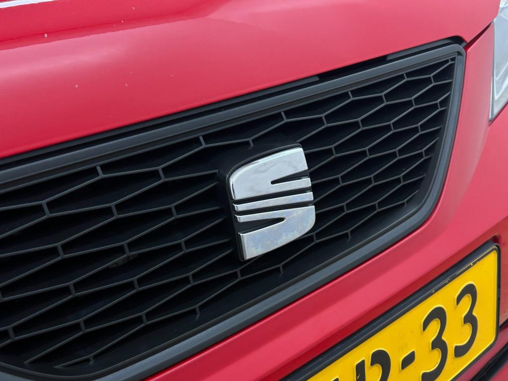 Seat Mii occasion 1.0 style sport | rood | tweedehands seat mii | airco | c