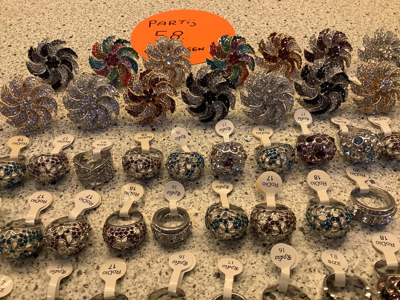 Partij hele mooie ringen. ( partij 58)